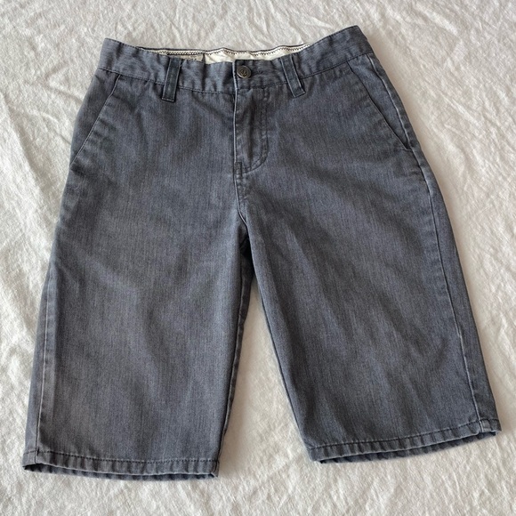 Volcom Shorts - Picture 3 of 6